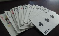 争上游扑克牌游戏规则 （扑克争上游的游戏规则介绍）